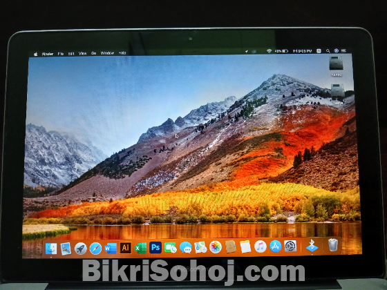 Apple MacBook Pro i7